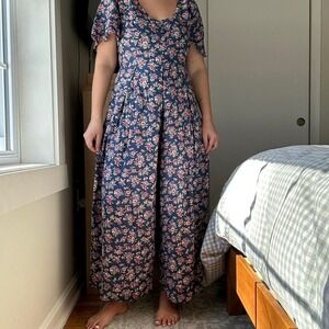 Vintage Blue Floral Wide Leg Romper w/ Sleeves Size 10 (M)